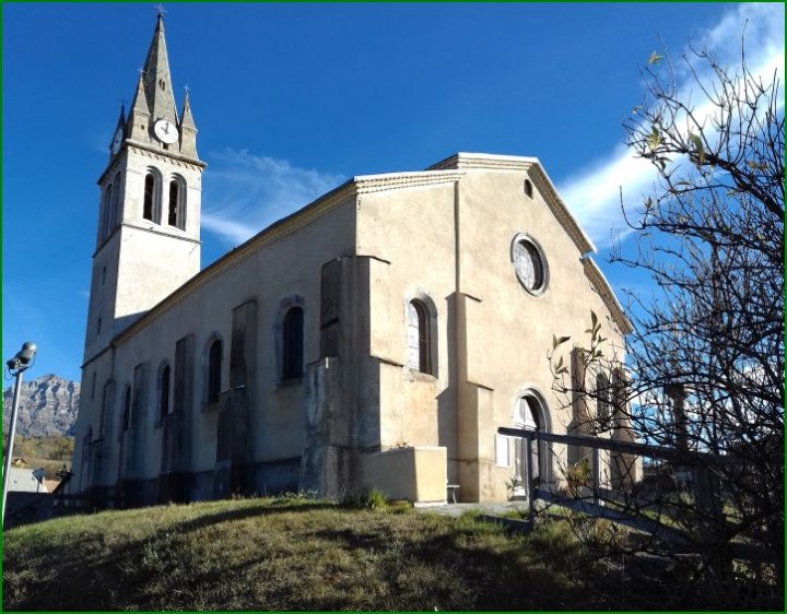 Eglise de saint julien en champsaur